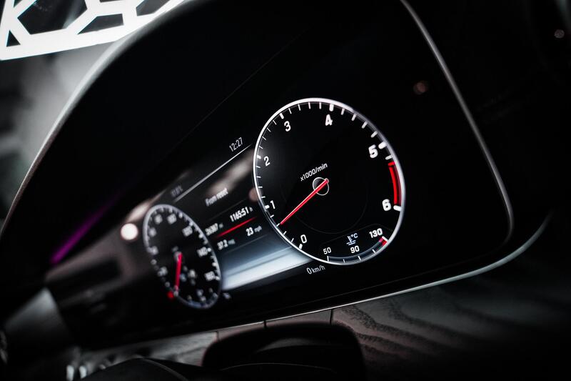 Mercedes-Benz E-Class view 5