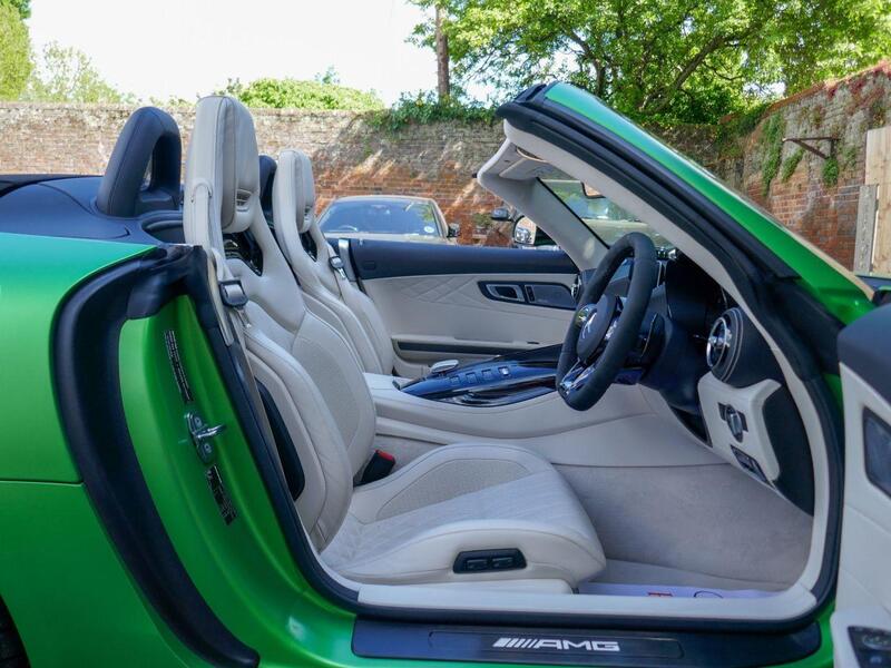 Mercedes-Benz Amg GT view 4