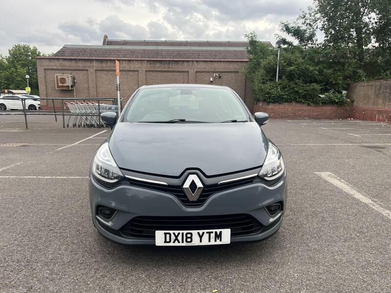 Renault Clio view 2