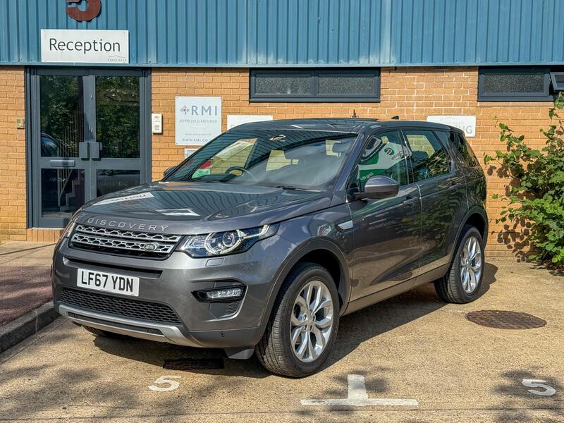 Land Rover Discovery Sport main image