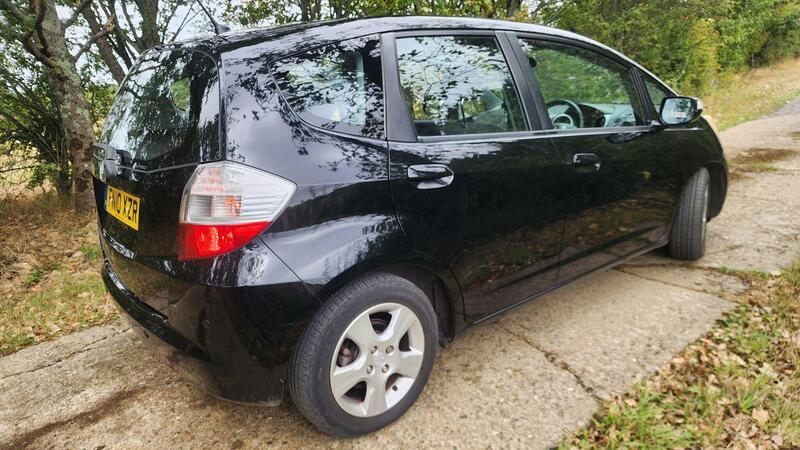 2010 Honda Jazz — photo 12