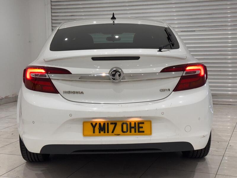 Vauxhall Insignia view 6