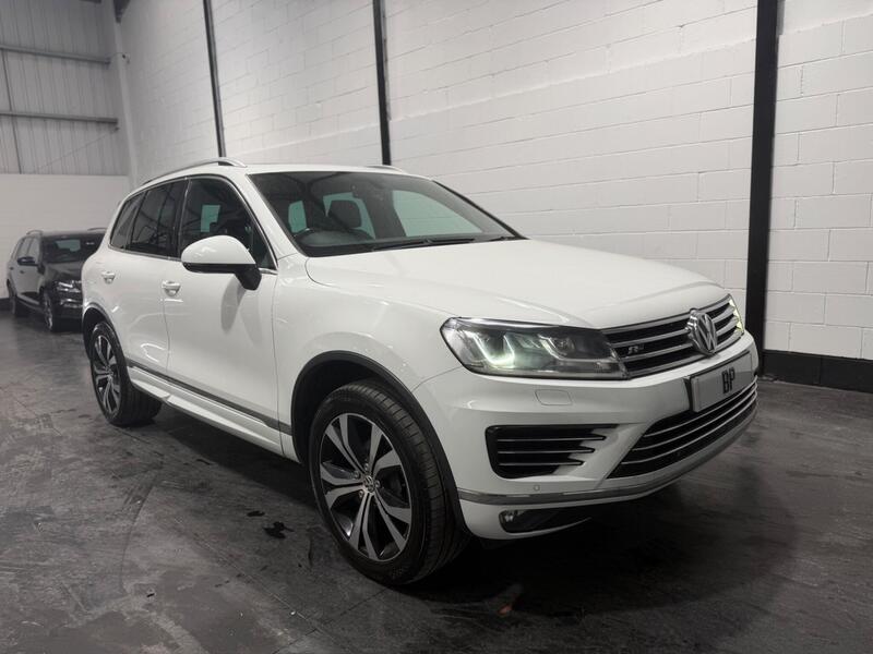 Volkswagen Touareg main image