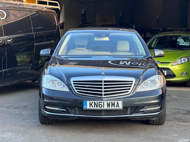 Mercedes-Benz S-Class view 3