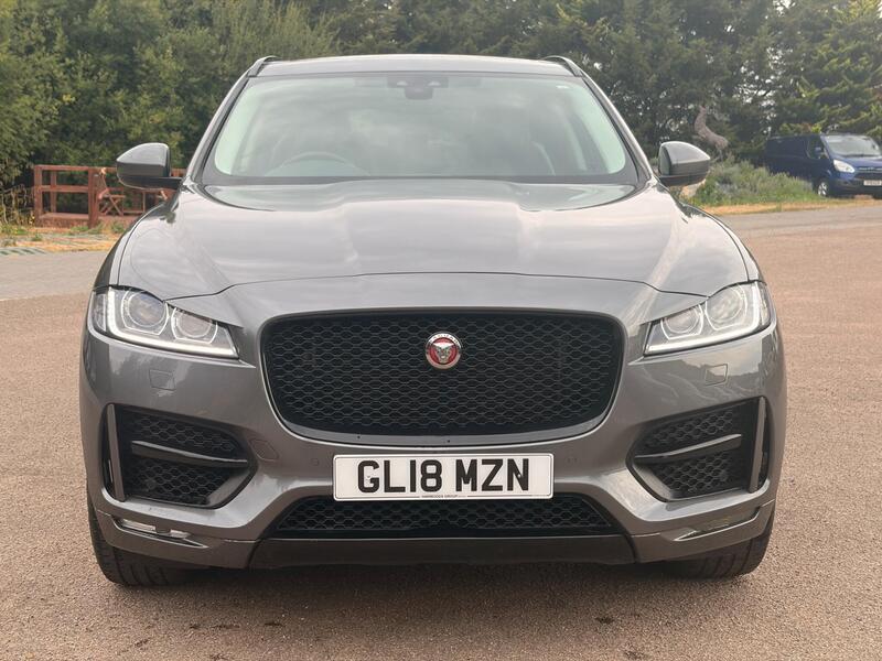 Jaguar F-Pace view 3