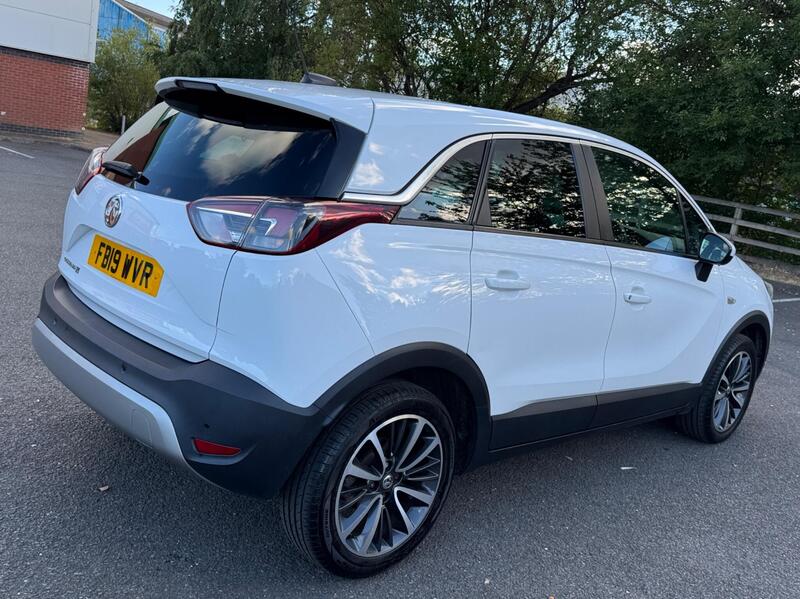 Vauxhall Crossland X view 5