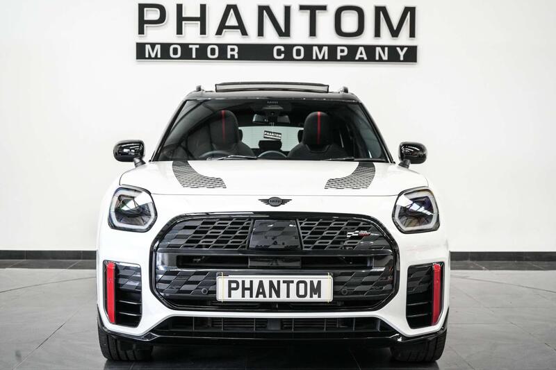 Mini Countryman view 2