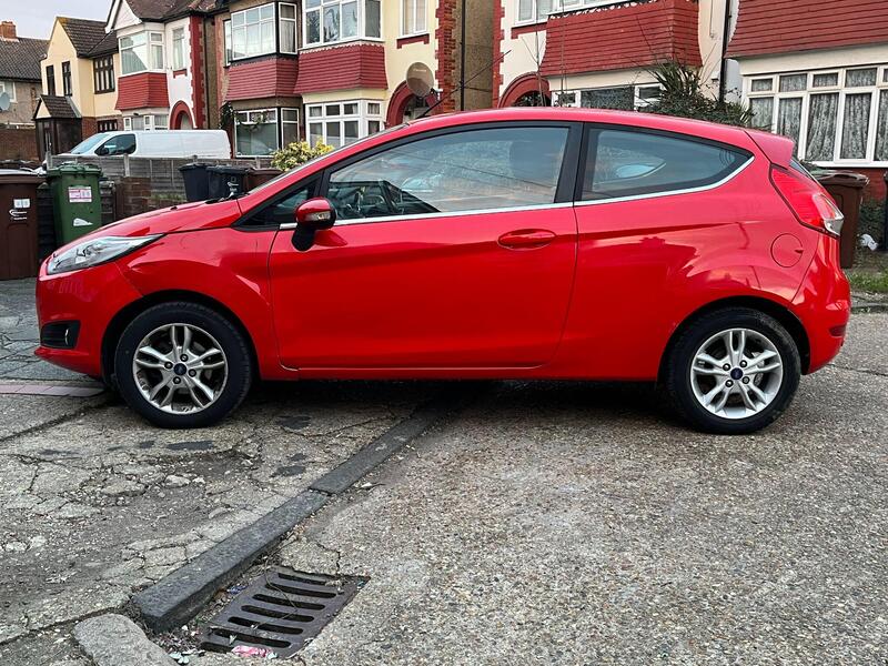 Ford Fiesta view 4