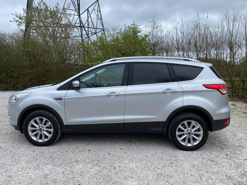 Ford Kuga view 4