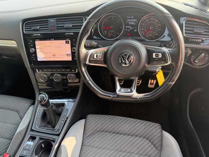 Volkswagen Golf view 2