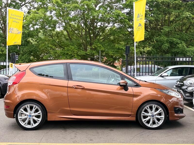 Ford Fiesta view 3
