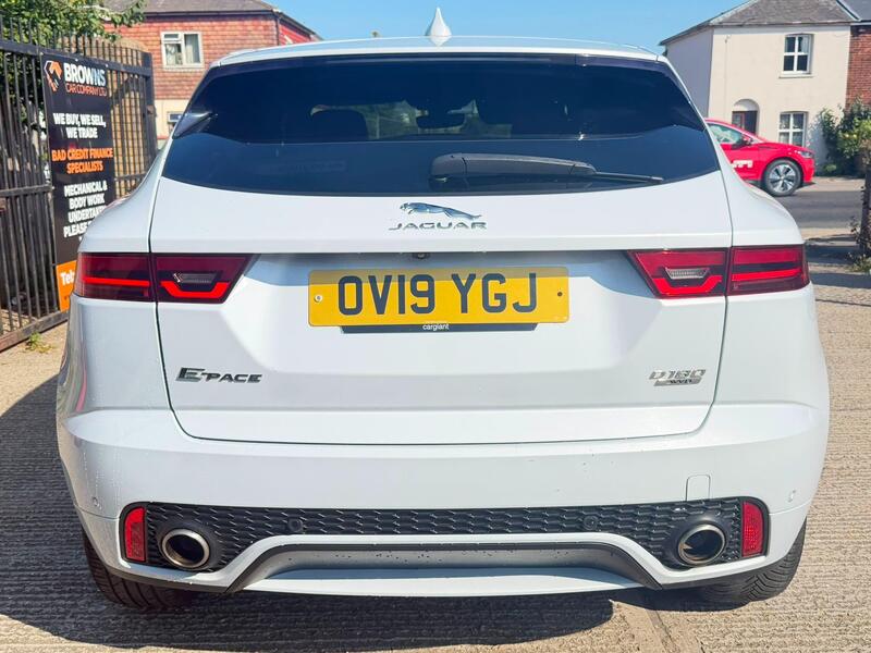 Jaguar E-Pace view 4