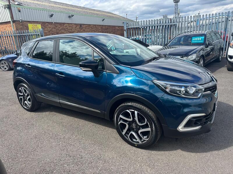 Renault Captur view 3