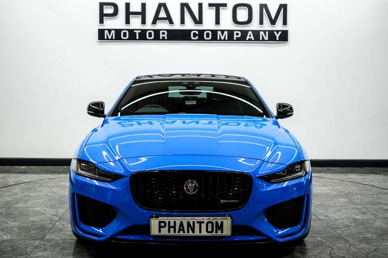 Jaguar Xe view 2