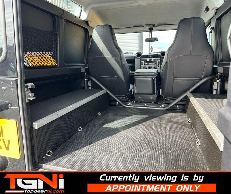 Land Rover Defender view 14