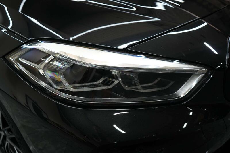 BMW 1 Series view 6