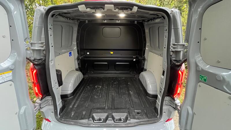 2026 Ford Transit Custom — photo 29