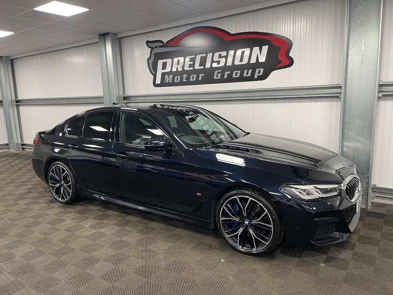 BMW 5 Series view 3