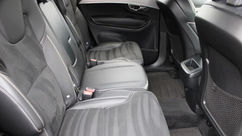 Volvo XC90 view 6