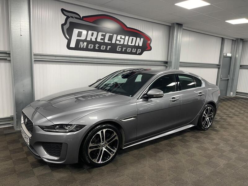 Jaguar Xe view 5