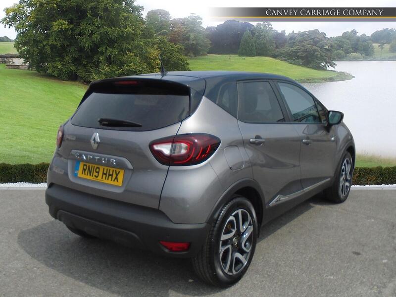 Renault Captur view 3