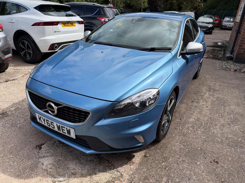 Volvo V40 view 7