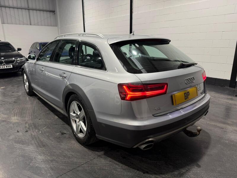Audi A6 Allroad view 4