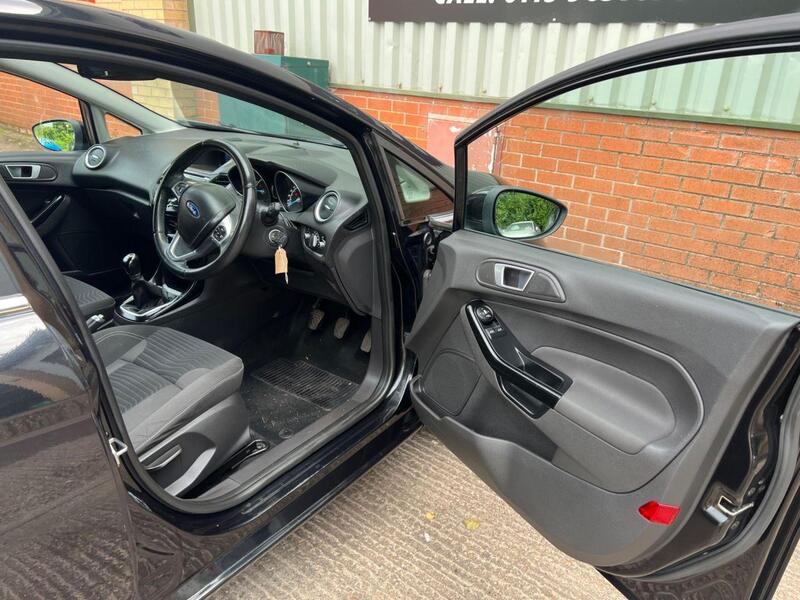 Ford Fiesta view 7