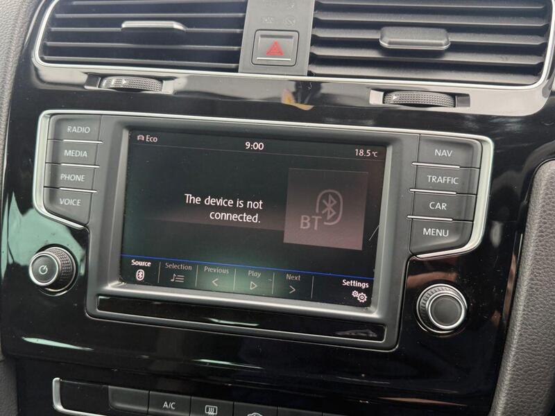 Volkswagen Golf view 7