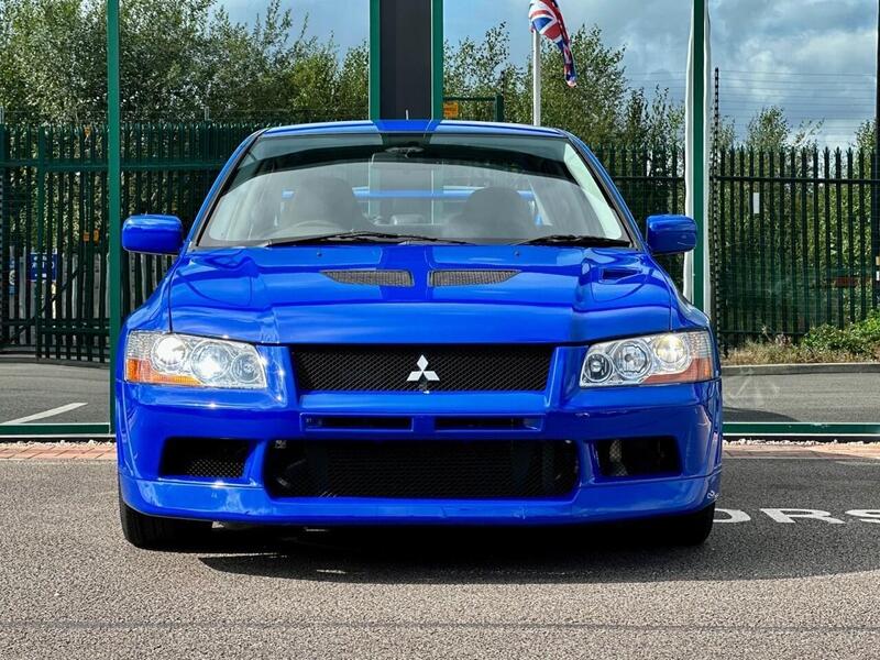 Mitsubishi Lancer view 4