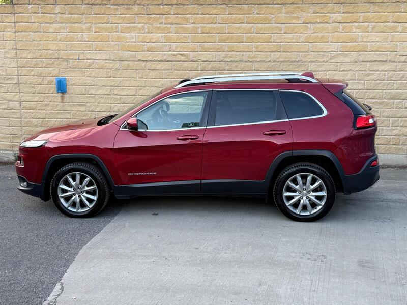 Jeep Cherokee view 2