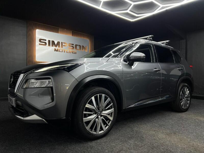 Nissan X-Trail view 3
