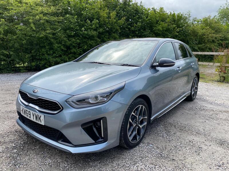 Kia Ceed view 3