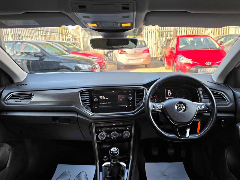 Volkswagen T-Roc 1.0 TSI SE Euro 6 (s/s) 5dr thumbnail 32