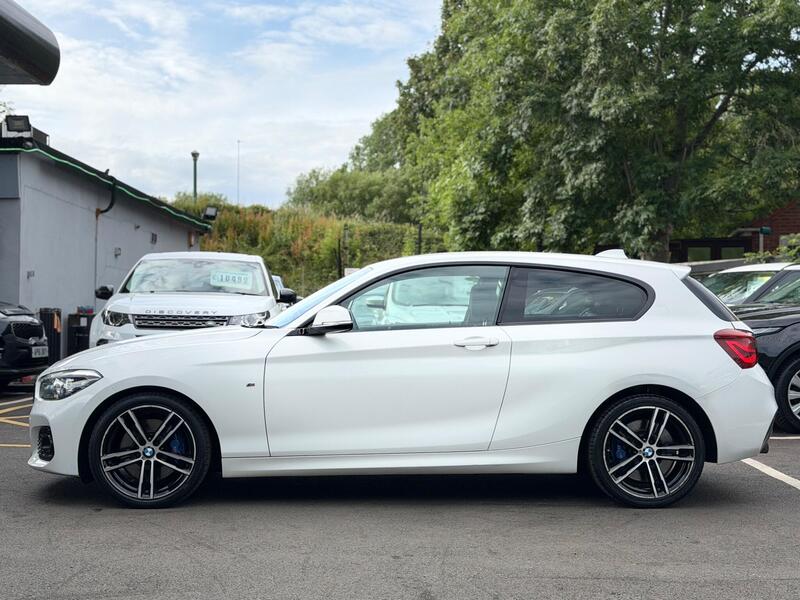 BMW 1 Series view 6