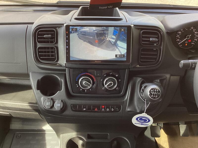 Auto-Trail Expedition C72 — image 29