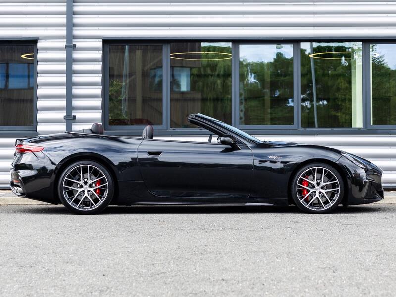 Maserati Grancabrio view 2