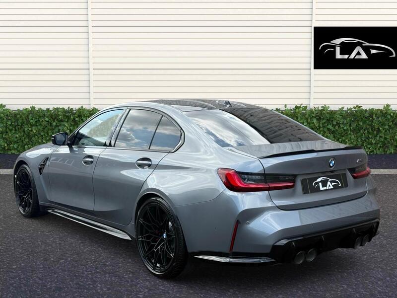 BMW M3 view 5