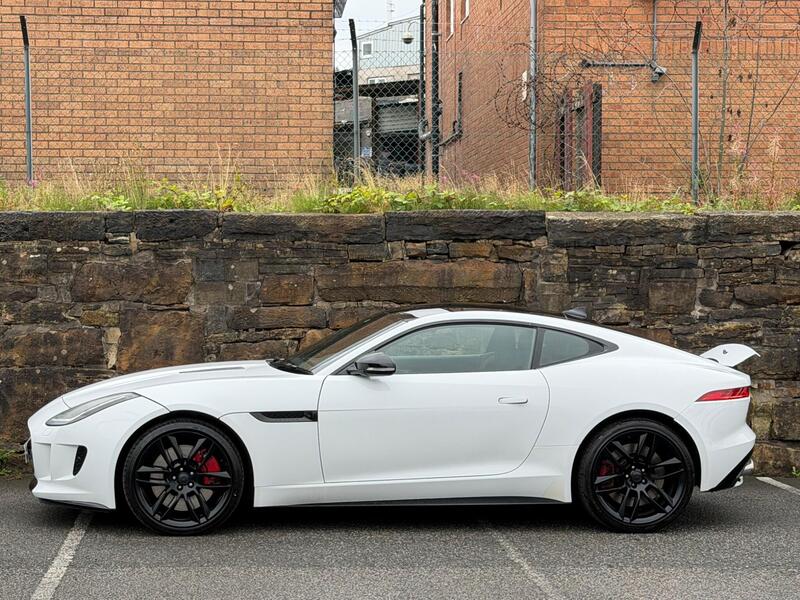 Jaguar F-Type view 4