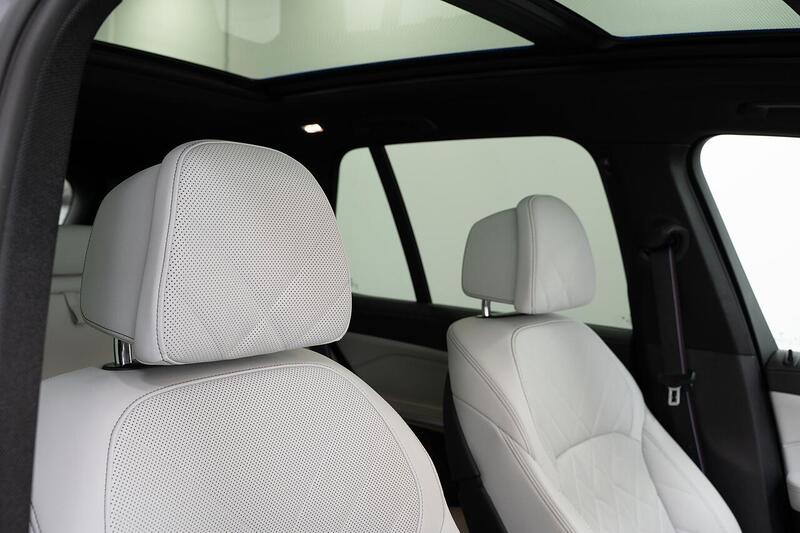 BMW X5 BMW X5 view 2