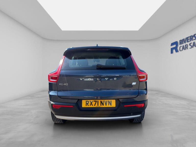 Volvo XC40 view 5