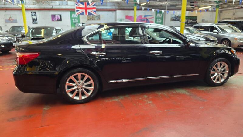 Lexus LS view 43