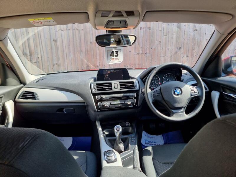 BMW 1 Series view 6