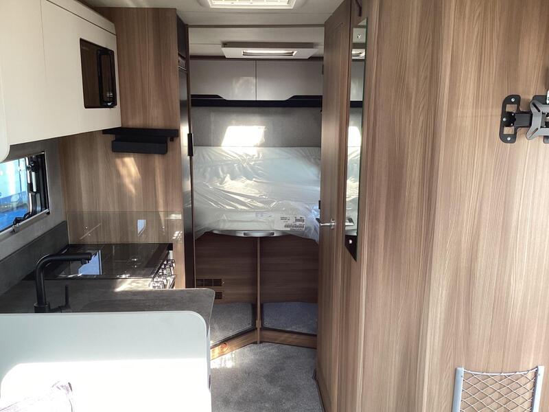 Auto-Trail Imala 730 — image 20