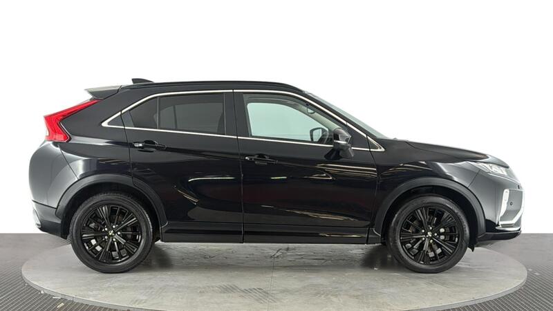 Mitsubishi Eclipse Cross view 3