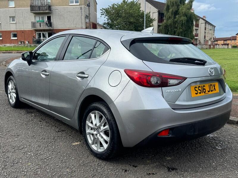 Mazda Mazda3 view 3