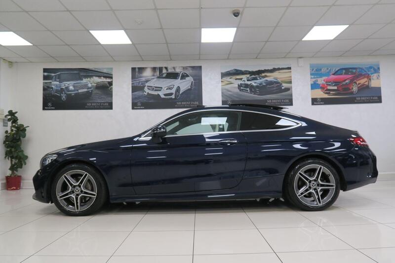 Mercedes-Benz C Class view 4