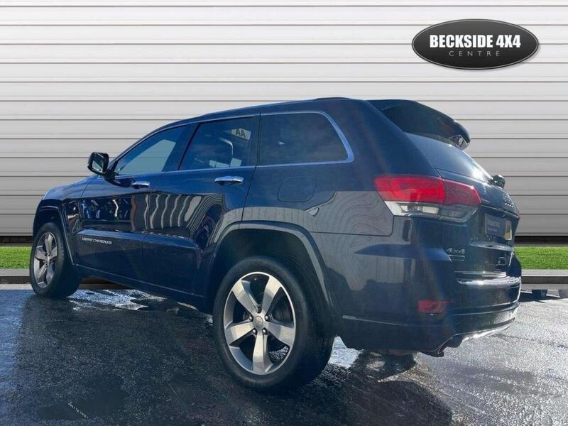 Jeep Grand Cherokee view 4