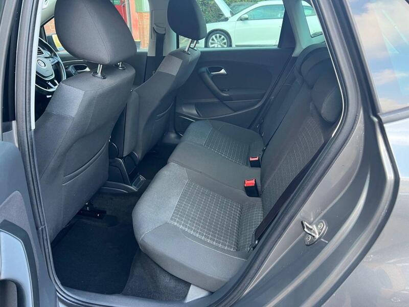 Volkswagen Polo view 13