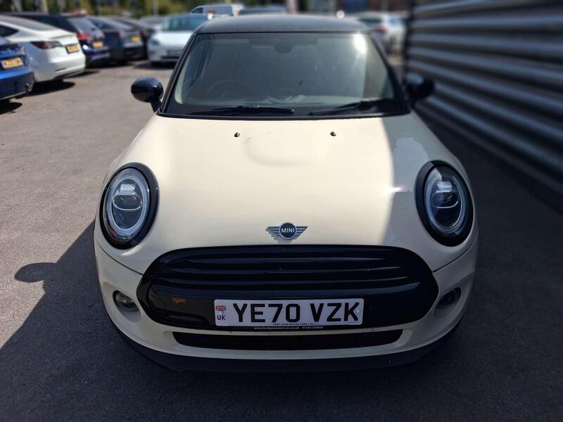 Mini Cooper view 6